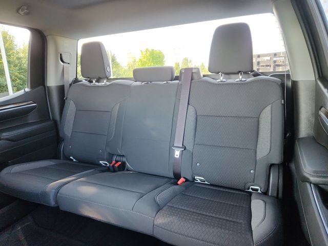 Used 2023 Chevrolet Silverado 1500 RST AWD/4WD image 29