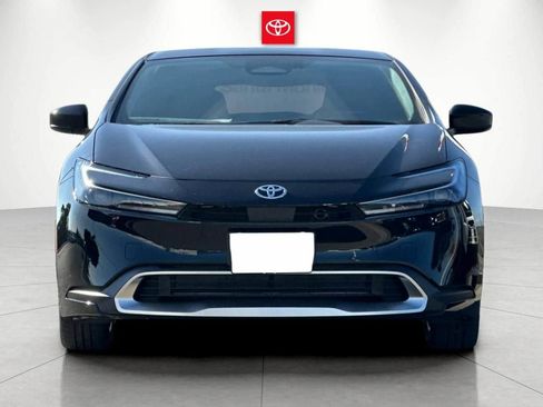 New 2026 Toyota Prius Plug-In Hybrid FWD image 7