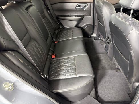 Used 2021 Nissan Rogue Platinum FWD image 13