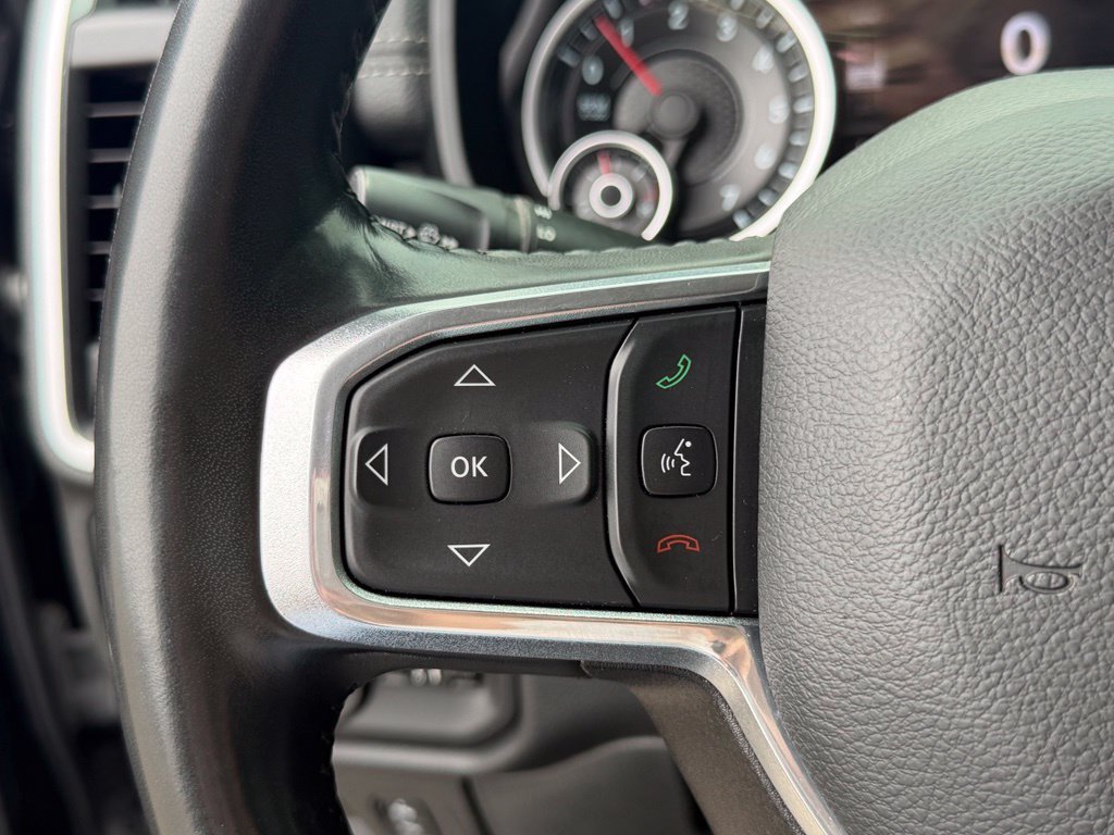 Used 2022 RAM 1500 Laramie AWD/4WD image 18