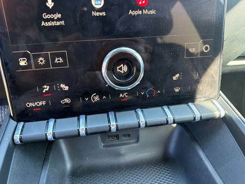 Used 2026 GMC Terrain Elevation AWD/4WD image 25