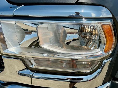 Used 2022 RAM 4500 SLT w/ Quick Order Package 2YG SLT AWD/4WD image 10