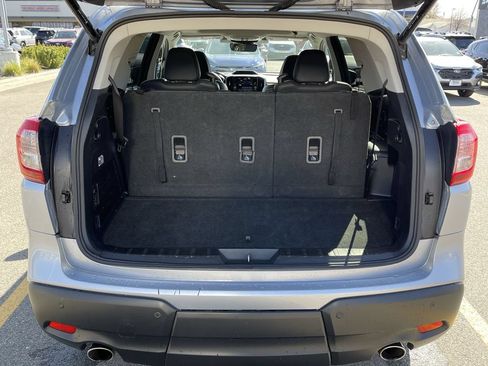 Used 2024 Subaru Ascent Limited w/ Technology Package AWD/4WD image 9