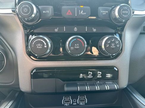New 2026 RAM 1500 Big Horn AWD/4WD image 20