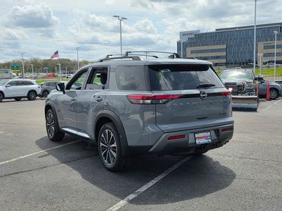 New 2026 Nissan Pathfinder Platinum