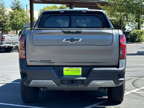 Used 2026 Chevrolet Silverado EV Trail Boss AWD/4WD image 12