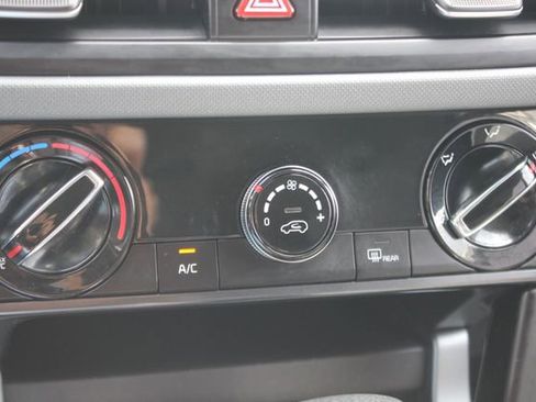 Used 2024 Kia Seltos LX image 7