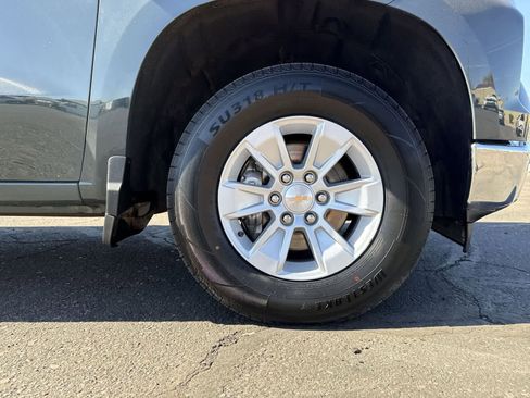 Used 2025 Chevrolet Silverado 1500 LT image 10