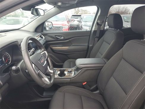 Used 2023 GMC Acadia SLE w/ Driver Convenience Package image 18