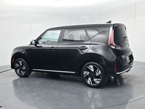 Certified 2023 Kia Soul GT-Line w/ GT-Line Technology Package FWD image 5