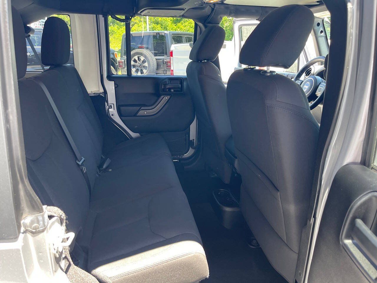 Used 2017 Jeep Wrangler Unlimited Sport AWD/4WD image 26