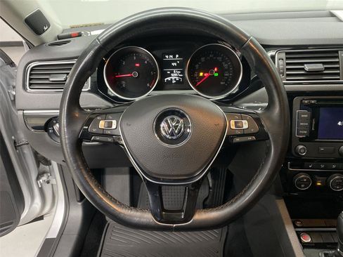 Used 2015 Volkswagen Jetta TDI SEL image 15