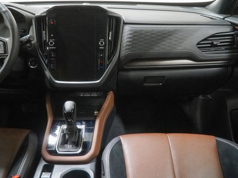 Used 2025 Subaru Forester Touring image 38