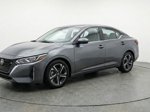 Used 2025 Nissan Sentra SV FWD image 3