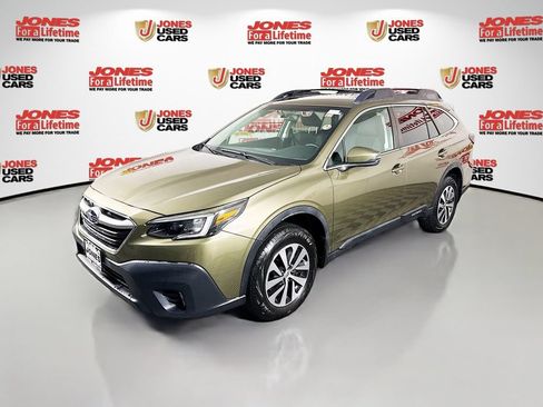 Used 2020 Subaru Outback Premium AWD/4WD image 12