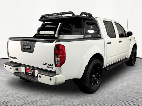 Certified 2021 Nissan Frontier SV w/ Midnight Edition Floor Mats AWD/4WD image 6