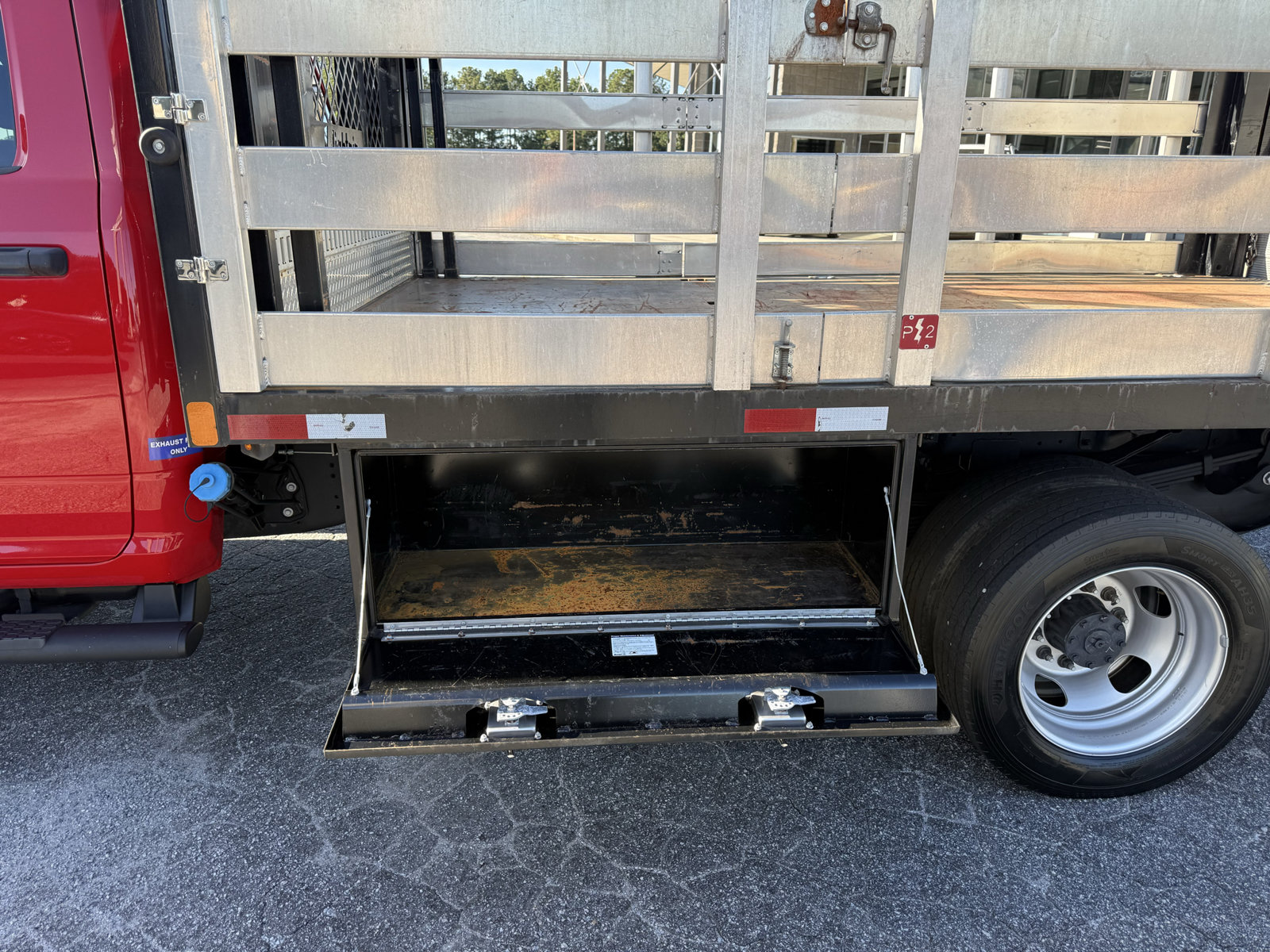 Used 2022 RAM 5500 Tradesman w/ Chrome Appearance Group RWD image 47