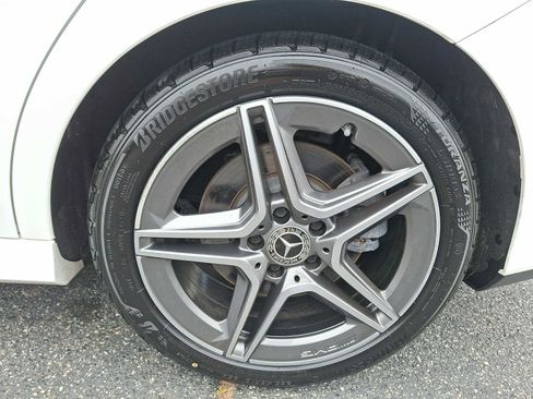 Used 2023 Mercedes-Benz CLA 250 4MATIC image 7