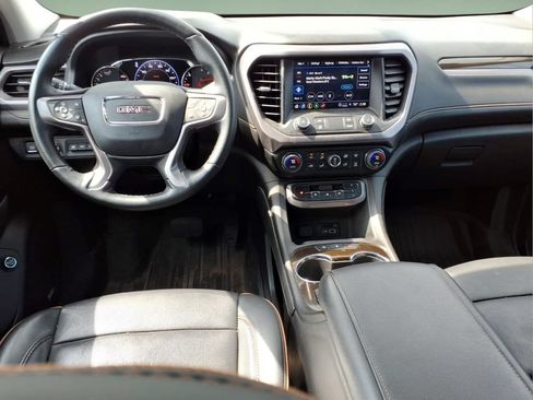 Used 2023 GMC Acadia AT4 w/ Technology Package AWD/4WD image 9