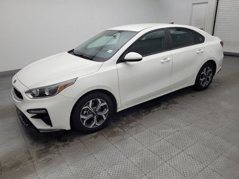 Used 2019 Kia Forte LXS image 2