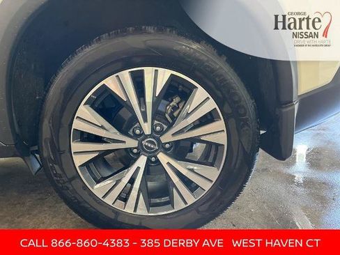 Certified 2023 Nissan Rogue SV AWD/4WD image 11