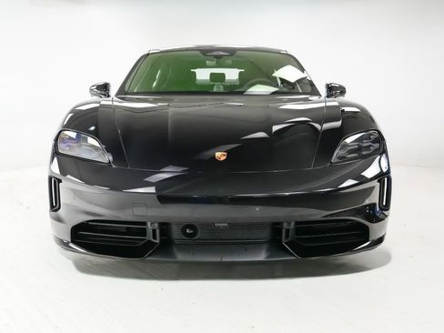 New 2026 Porsche Taycan image 6