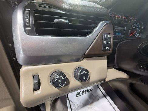 Used 2017 Chevrolet Tahoe Premier AWD/4WD image 22