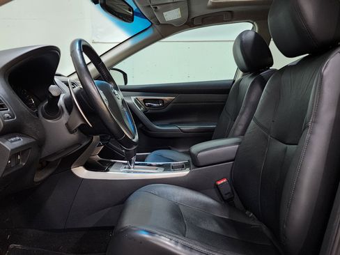 Used 2013 Nissan Altima 3.5 SL FWD image 14