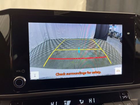 Used 2025 Toyota Camry LE image 17