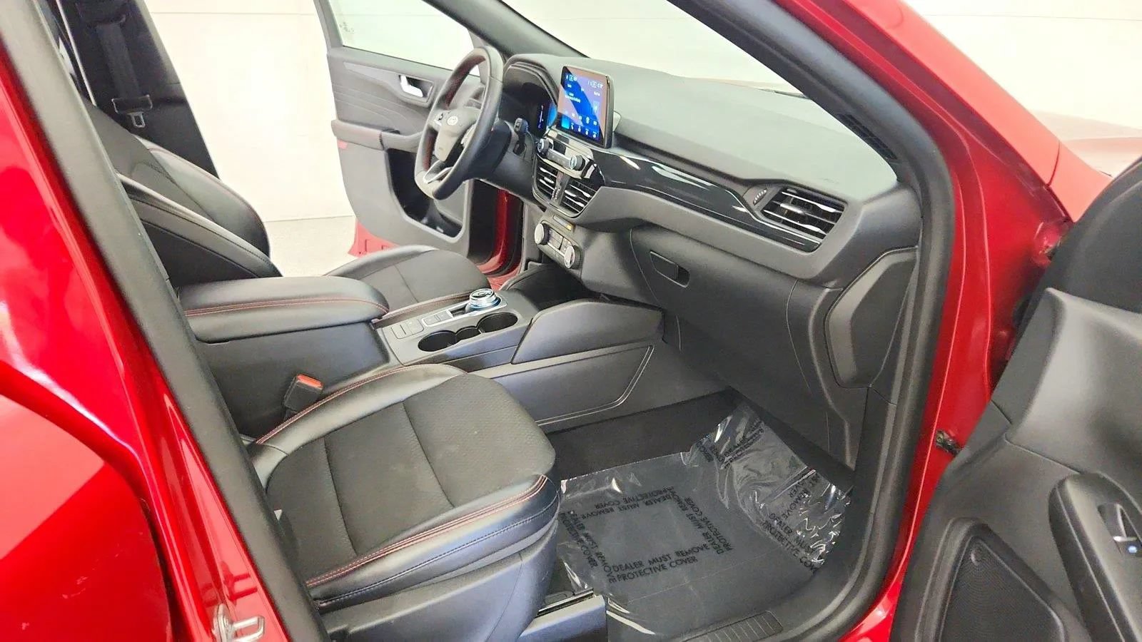 Used 2025 Ford Escape ST-Line FWD image 28