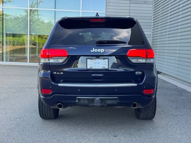 Used 2017 Jeep Grand Cherokee Overland AWD/4WD image 4
