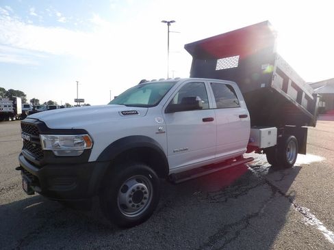 Used 2022 RAM 5500 Tradesman AWD/4WD image 3