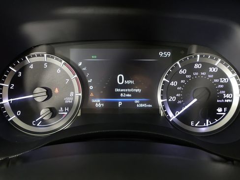 Used 2023 Toyota Highlander XLE FWD image 45