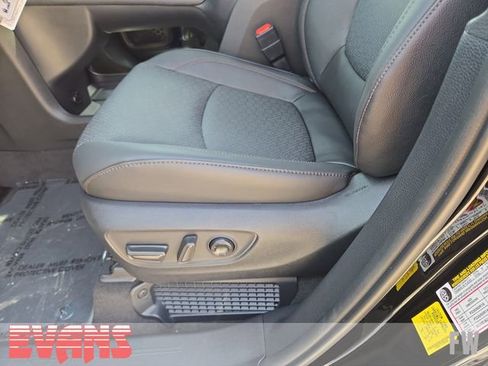 New 2026 Toyota Sienna Platinum image 22