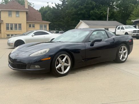 Used 2013 Chevrolet Corvette Coupe w/ 2LT Preferred Equipment Group RWD image 4