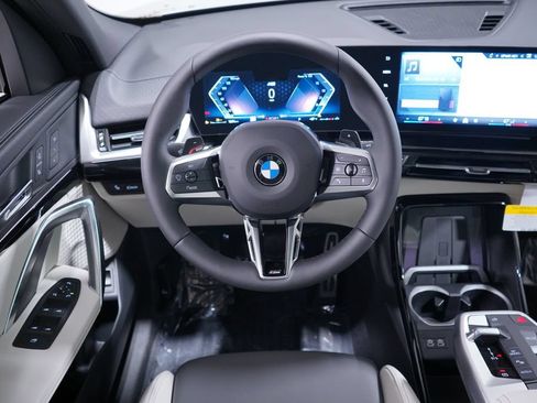 New 2027 BMW X2 xDrive28i w/ M Sport Package AWD/4WD image 11