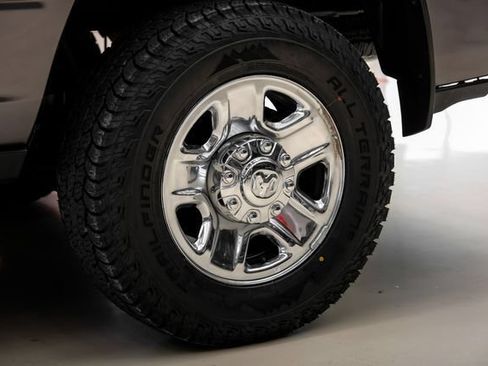 Used 2022 RAM 2500 Big Horn AWD/4WD image 61