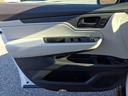 Certified 2026 Honda Odyssey EX-L image 12