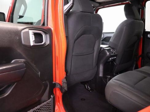 Used 2018 Jeep Wrangler Unlimited Sport S image 28