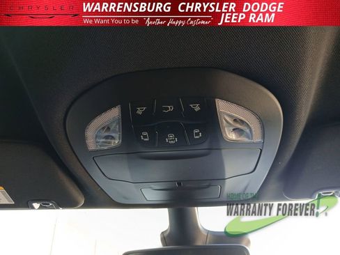 New 2026 Chrysler Pacifica Select image 28