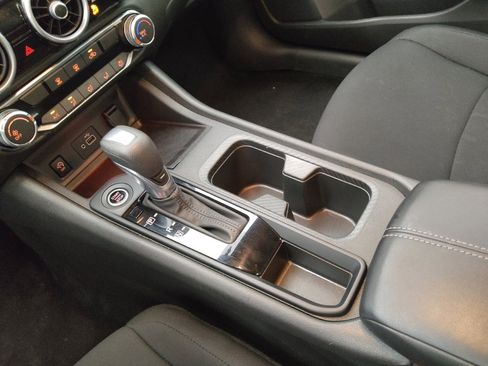 Used 2025 Nissan Sentra S image 26