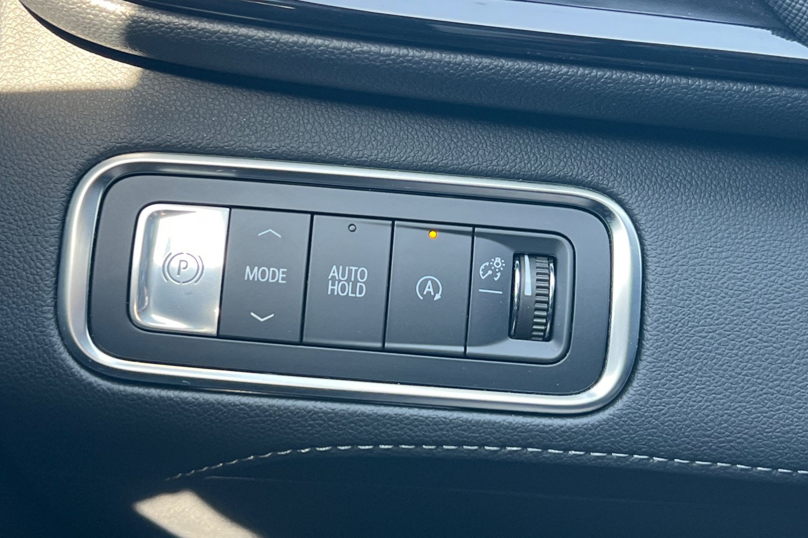 Used 2025 Buick Enclave Preferred FWD image 39
