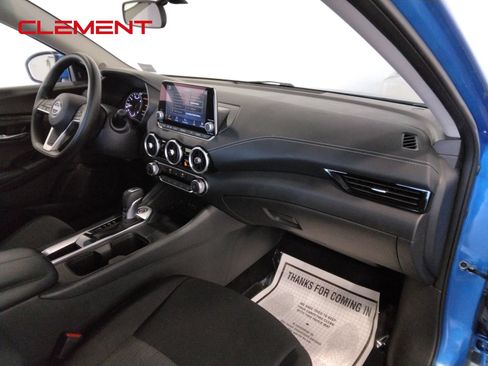 Used 2025 Nissan Sentra SV FWD image 41