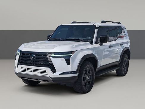 Used 2024 Lexus GX 550 image 6