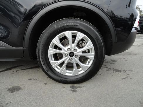 Certified 2024 Ford Escape Active image 9