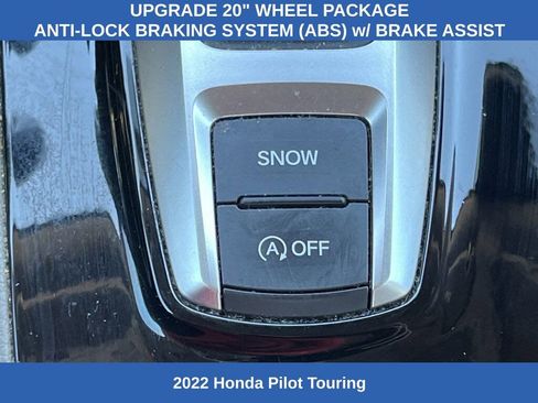 Used 2022 Honda Pilot Touring image 8
