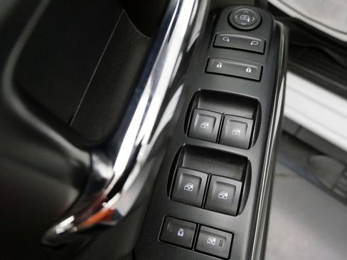 Used 2019 Chevrolet Silverado 3500 LT AWD/4WD image 14