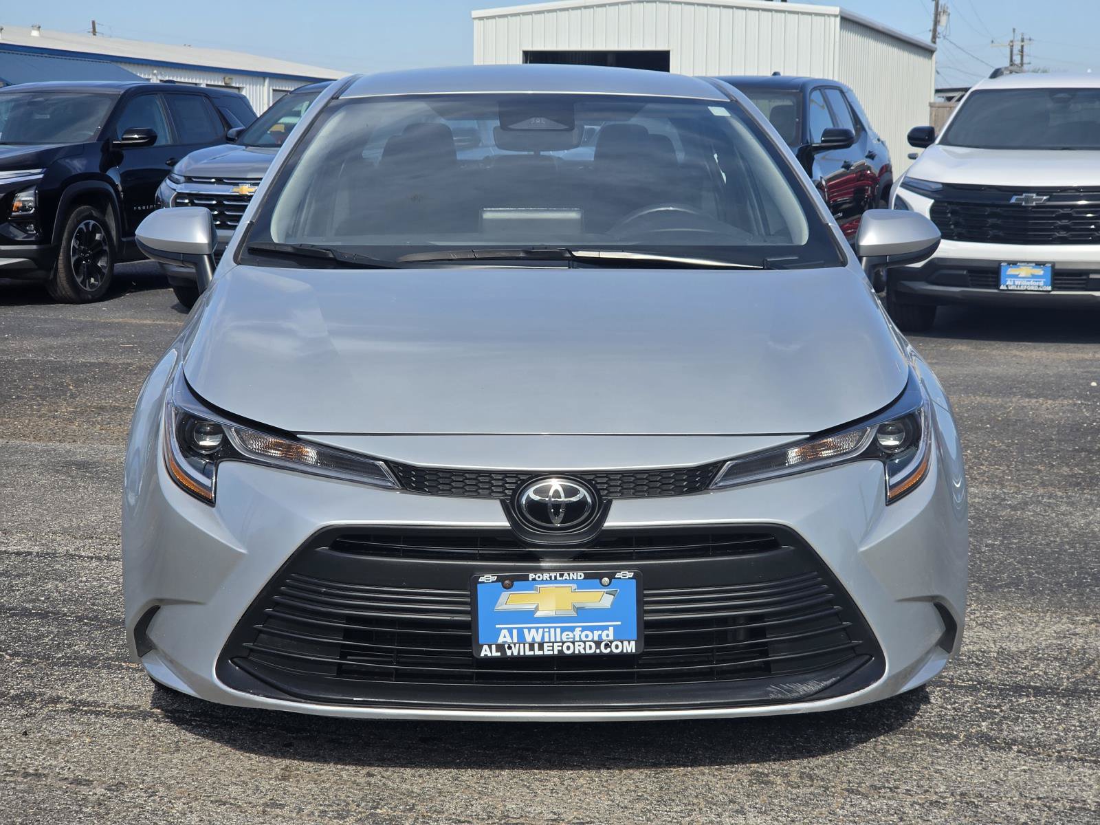 Used 2025 Toyota Corolla LE FWD image 8