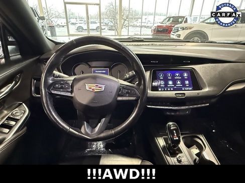 Used 2020 Cadillac XT4 Premium Luxury image 17