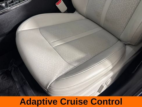 Used 2023 Kia Sorento SX AWD/4WD image 16